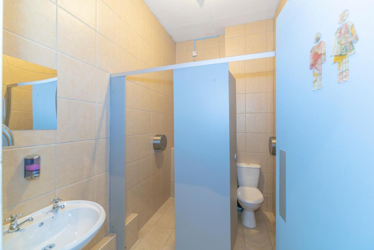Albergue Nomad Backpacker Cardiff Exterior foto